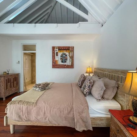 Beach House Canggu - 150M Berawa Beach Экстерьер фото