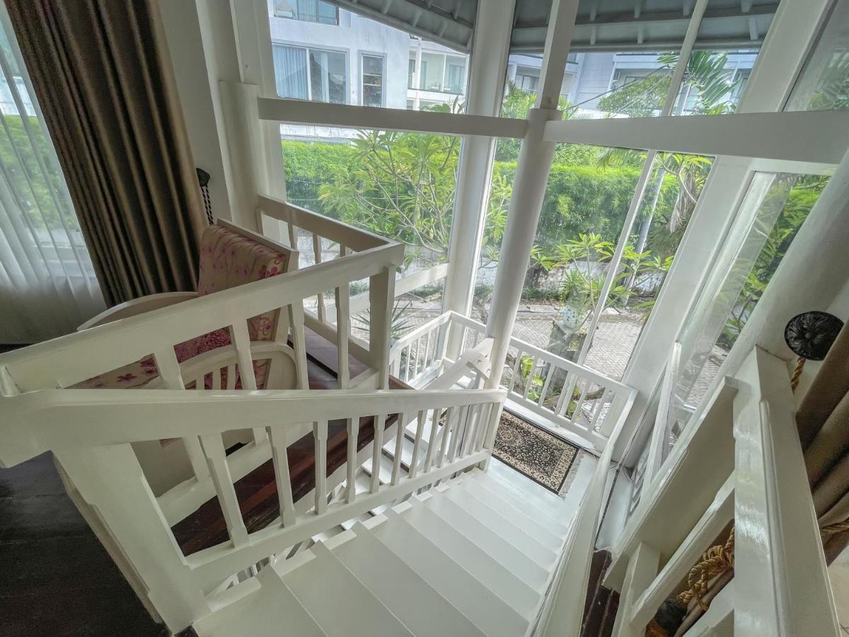 Beach House Canggu - 150M Berawa Beach Экстерьер фото